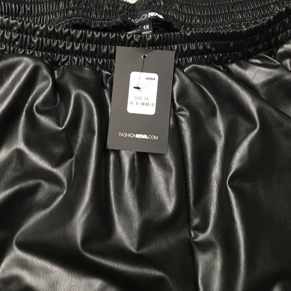 Fashion nova Lacquer leather jogger
